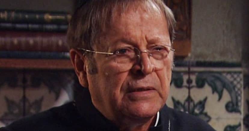 Carlos Vereza como Padre Benício em Velho Chico (Foto Reprodução/Globo) Carlos Vereza como Padre Benício em Velho Chico (Foto Reprodução/Globo)