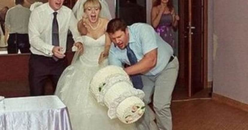 Tombo de bolo de casamento (Foto Reprodução/Arquivo Pessoal/SBT) Tombo de bolo de casamento (Foto Reprodução/Arquivo Pessoal/SBT)