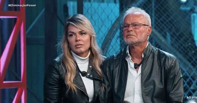 Kadu Moliterno com a esposa Cris Rodriguez na eliminação do reality Power Couple, na Record (Foto Reprodução/Montagem/Instagram/@kadumoliterno_oficial) Kadu Moliterno com a esposa Cris Rodriguez na eliminação do reality Power Couple, na Record (Foto Reprodução/Montagem/Instagram/@kadumoliterno_oficial)