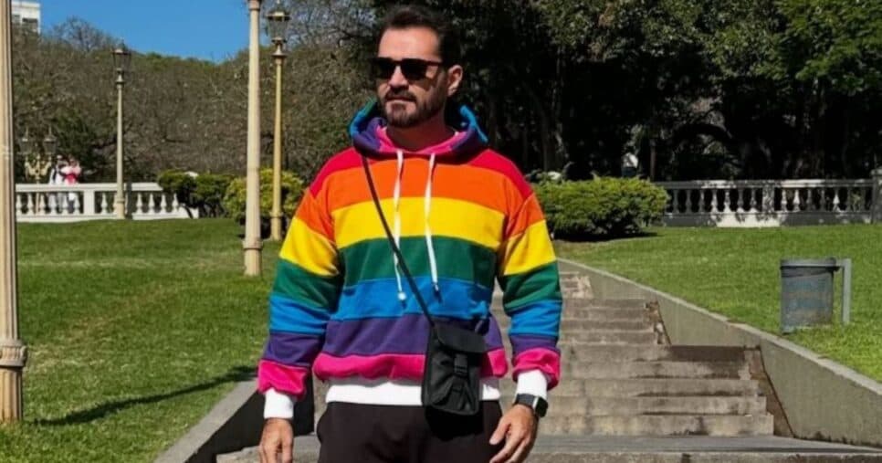 Marcelo Cosme se posiciona pelas redes sociais a favor dos direitos humanos e da comunidade LGBTQIA+(Foto Reprodução/Instagram/@mcosme) Marcelo Cosme se posiciona pelas redes sociais a favor dos direitos humanos e da comunidade LGBTQIA+(Foto Reprodução/Instagram/@mcosme)
