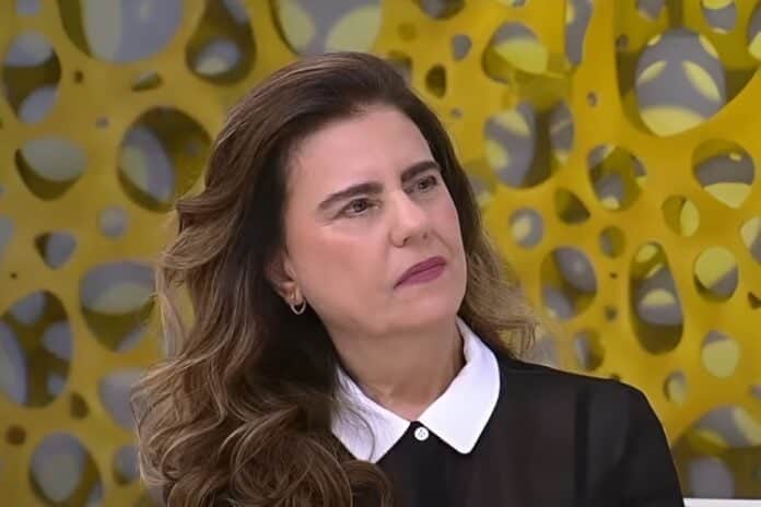 Mayara Magri lamenta falta de convites na TV Mayara Magri lamenta falta de convites na TV