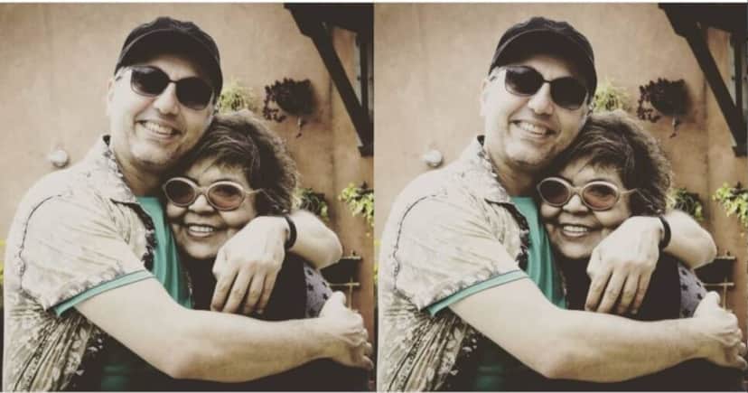 A cantora Rossana Decelso ao lado de Zeca Baleiro - Foto: Instagram A cantora Rossana Decelso ao lado de Zeca Baleiro - Foto: Instagram