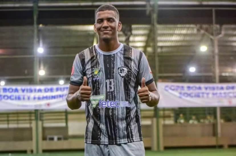 Jogador de futebol amado Sueverto Pereira Cavalcante, morreu aos 28 anos (Foto: Reprodução/Instagram/Pedra Pintaca E.C) Jogador de futebol amado Sueverto Pereira Cavalcante, morreu aos 28 anos (Foto: Reprodução/Instagram/Pedra Pintaca E.C)