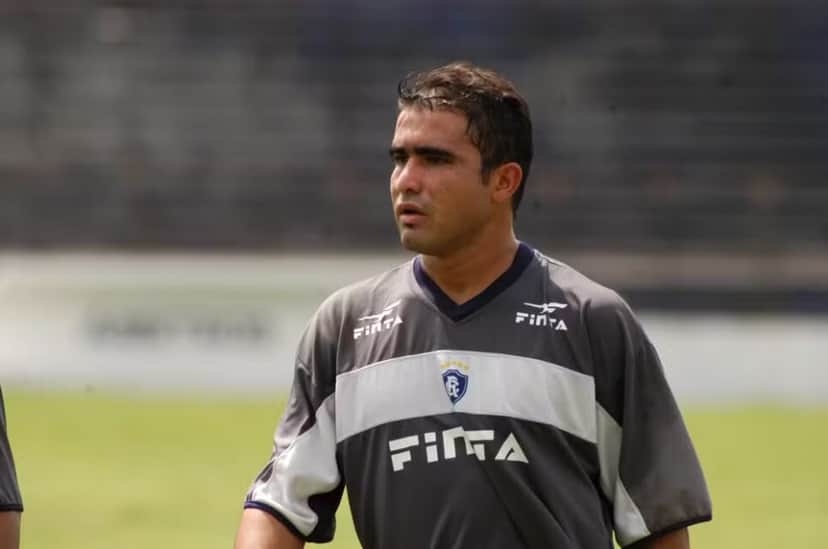 Márcio Belém volante Remo campeão Série C 2005 (Foto: Reprodução/ Internet) Márcio Belém volante Remo campeão Série C 2005 (Foto: Reprodução/ Internet)