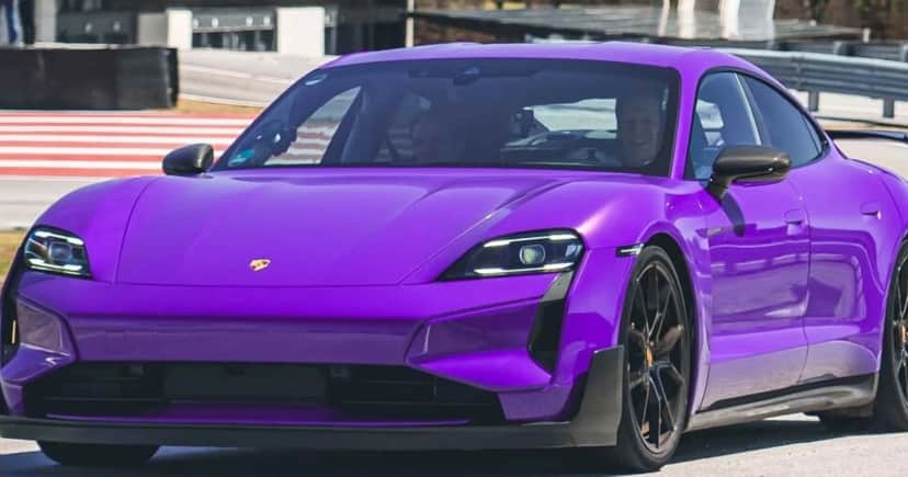 Porsche Taycan GT (Foto Reprodução/YouTube) Porsche Taycan GT (Foto Reprodução/YouTube)