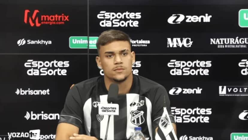 João Pedro Tchoca pode sair do Corinthians (Foto: VozãoTV) João Pedro Tchoca pode sair do Corinthians (Foto: VozãoTV)