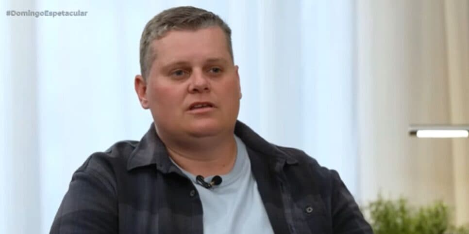 Sandrão em entrevista ao Domingo Espetacular (Reprodução: Record) Sandrão em entrevista ao Domingo Espetacular (Reprodução: Record)