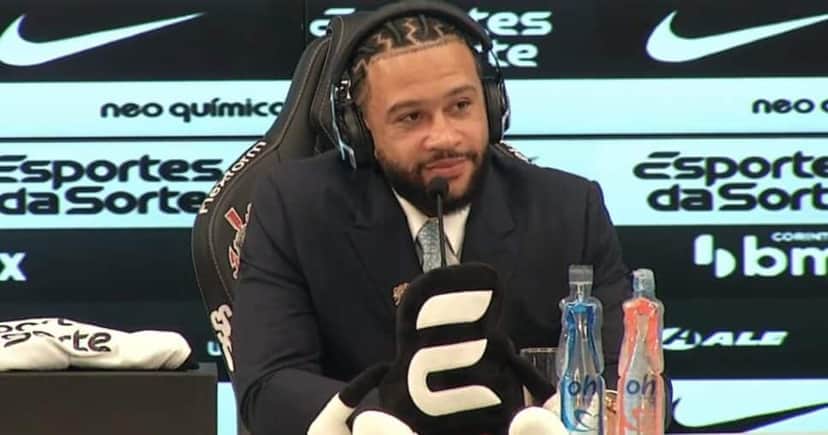 Memphis Depay no Corinthians (Foto: Reprodução/YouTube - Corinthians TV) Memphis Depay no Corinthians (Foto: Reprodução/YouTube - Corinthians TV)
