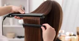 5 erros na chapinha que detonam o cabelo e impedem o efeito liso espelhado