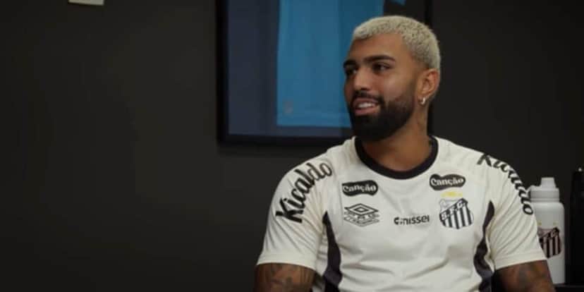 Gabigol no Santos (Reprodução: Romário TV / Youtube) Gabigol no Santos (Reprodução: Romário TV / Youtube)