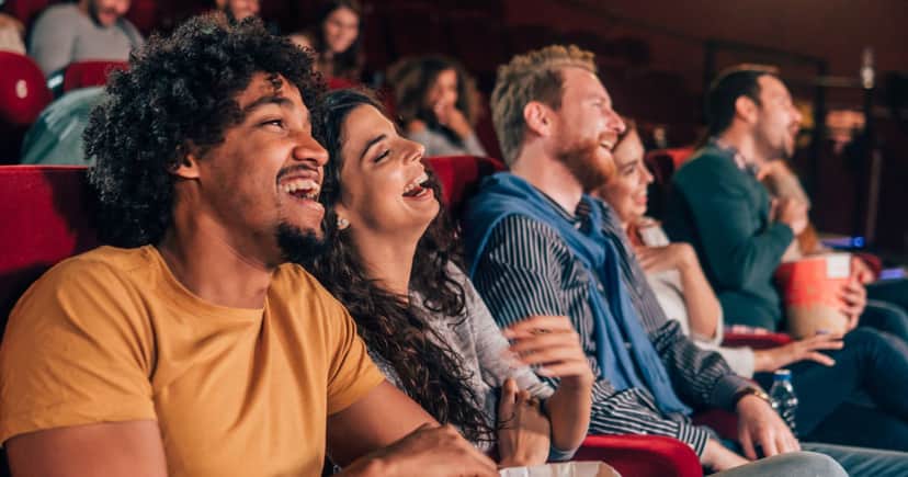 Pessoas no cinema rival da Cinemark (Foto: Canva) Pessoas no cinema rival da Cinemark (Foto: Canva)