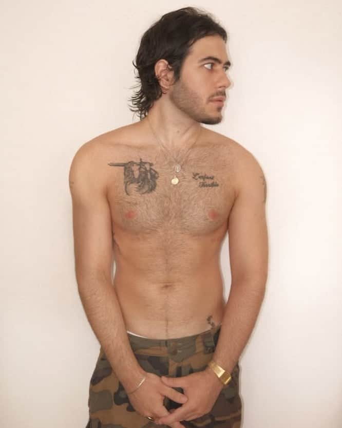 Filho de Murilo Benício e Negrini está sarado e tatuado (Foto: Reprodução / Instagram) Filho de Murilo Benício e Negrini está sarado e tatuado (Foto: Reprodução / Instagram)
