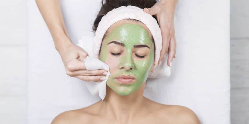 Argila verde ajuda a acabar com os cravos do nariz (Reprodução: Divulgação) Argila verde ajuda a acabar com os cravos do nariz (Reprodução: Divulgação)