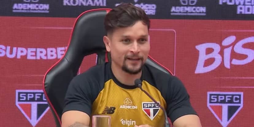 Artur deve jogar contra o Botafogo (Reprodução: Youtube) Artur deve jogar contra o Botafogo (Reprodução: Youtube)