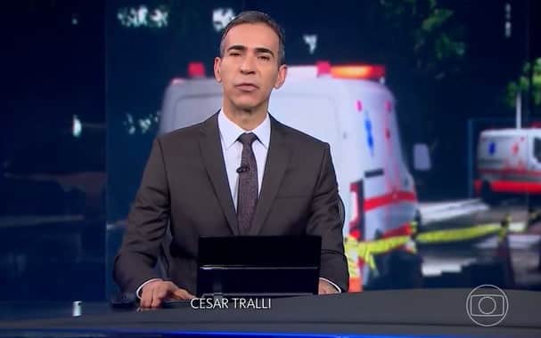 César Tralli no Jornal Nacional (Foto: Reprodução / Globo) César Tralli no Jornal Nacional (Foto: Reprodução / Globo)