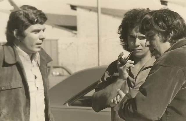 Reginaldo Faria, Roberto Carlos e Roberto Faria, em 1971, nos bastidores de "A 300 km por hora" (Foto: Redes Sociais / Roberto Farias) Reginaldo Faria, Roberto Carlos e Roberto Faria, em 1971, nos bastidores de "A 300 km por hora" (Foto: Redes Sociais / Roberto Farias)