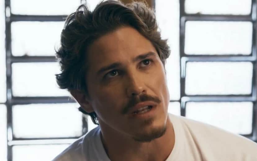 Ator Romulo Arantes Neto em Quem Ama Cuida (Foto: Reprodução / Globo) Ator Romulo Arantes Neto em Quem Ama Cuida (Foto: Reprodução / Globo)