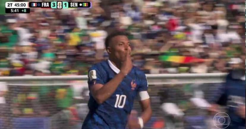 Mbappé no jogo (Foto: Reprodução / Globo) Mbappé no jogo (Foto: Reprodução / Globo)