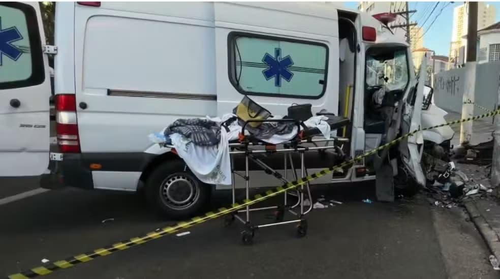 Sabina Simonato falou sobre morte de paciente após ambulância bater em poste (Foto: Reprodução/ Globo) Sabina Simonato falou sobre morte de paciente após ambulância bater em poste (Foto: Reprodução/ Globo)
