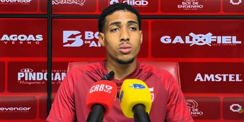 Wallace é o novo reforço do Grêmio (Reprodução: Youtube) Wallace é o novo reforço do Grêmio (Reprodução: Youtube)