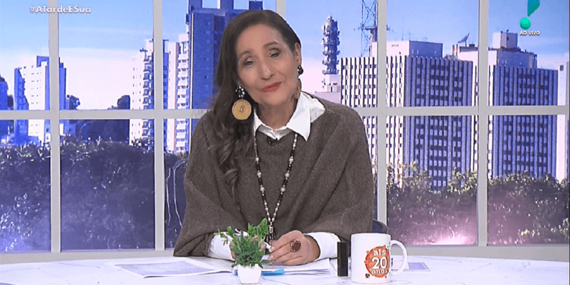 Sonia Abrão (Foto: Reprodução/ YouTube/ A Tarde é Sua) Sonia Abrão (Foto: Reprodução/ YouTube/ A Tarde é Sua)