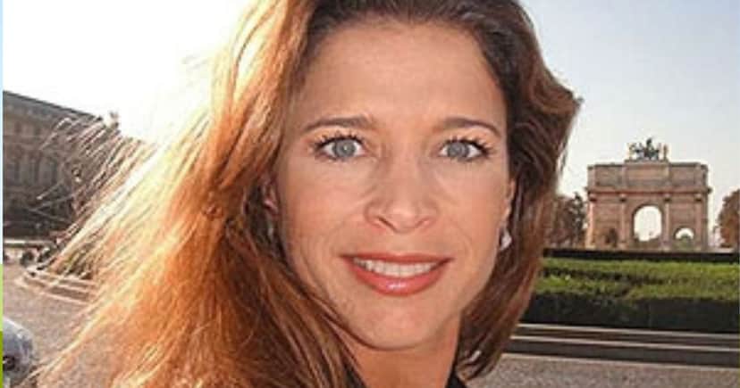 Atriz vende flores aos 59 anos após sumir da TV - Foto: Montagem Atriz vende flores aos 59 anos após sumir da TV - Foto: Montagem