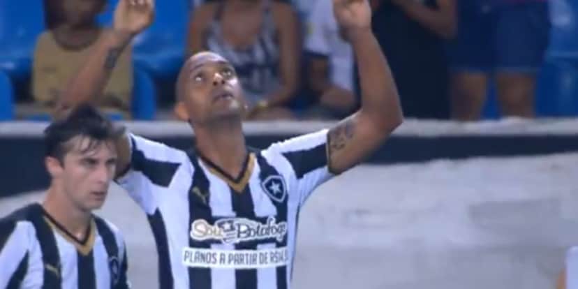 Tássio Maia dos Santos comemorando gol em 2015 (Reprodução: Globo) Tássio Maia dos Santos comemorando gol em 2015 (Reprodução: Globo)