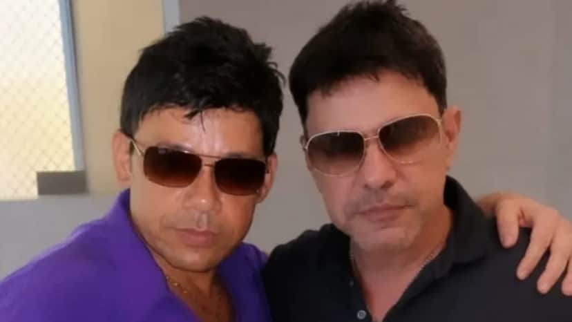 Zezé Di Camargo ao lado de seu sósia (Foto: Reprodução/ Instagram) Zezé Di Camargo ao lado de seu sósia (Foto: Reprodução/ Instagram)