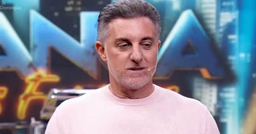 Luciano Huck no Domingão (Foto: Reprodução / Globo) Luciano Huck no Domingão (Foto: Reprodução / Globo)