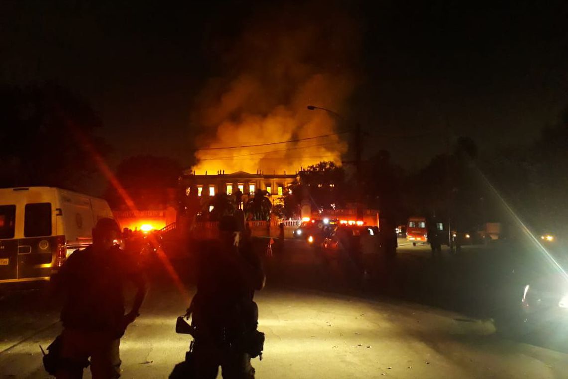 Museu Nacional foi atingido por um incÃªndio (Foto: DivulgaÃ§Ã£o)