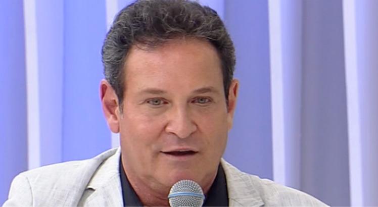 O apresentador Luís Ricardo (Foto: Reprodução/ SBT)