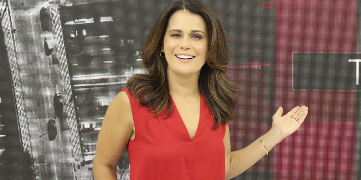 Adriana Araújo comandará telejornal (Foto: Divulgação/Band)