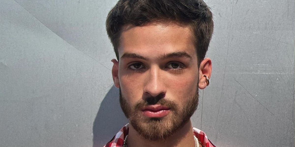 João Guilherme deixou toda a barba crescer (Reprodução: Instagram)